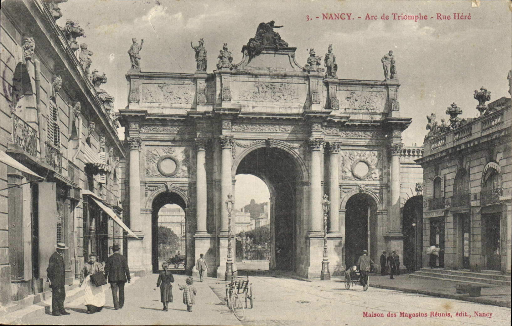 CPA Nancy Arc de Triomphe Rue Here 