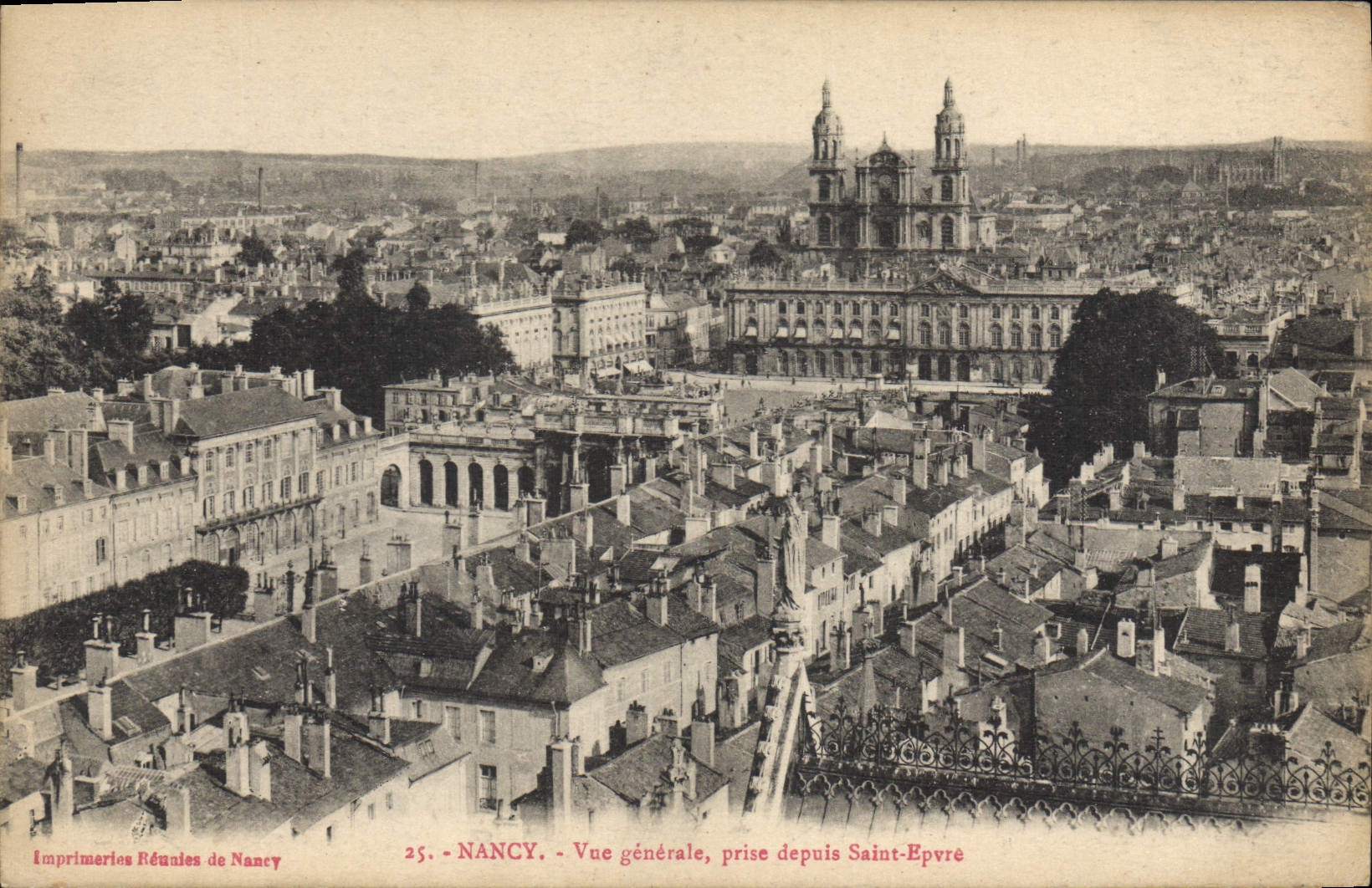 CPA Nancy Vue generale prise depuis Saint Epvre 