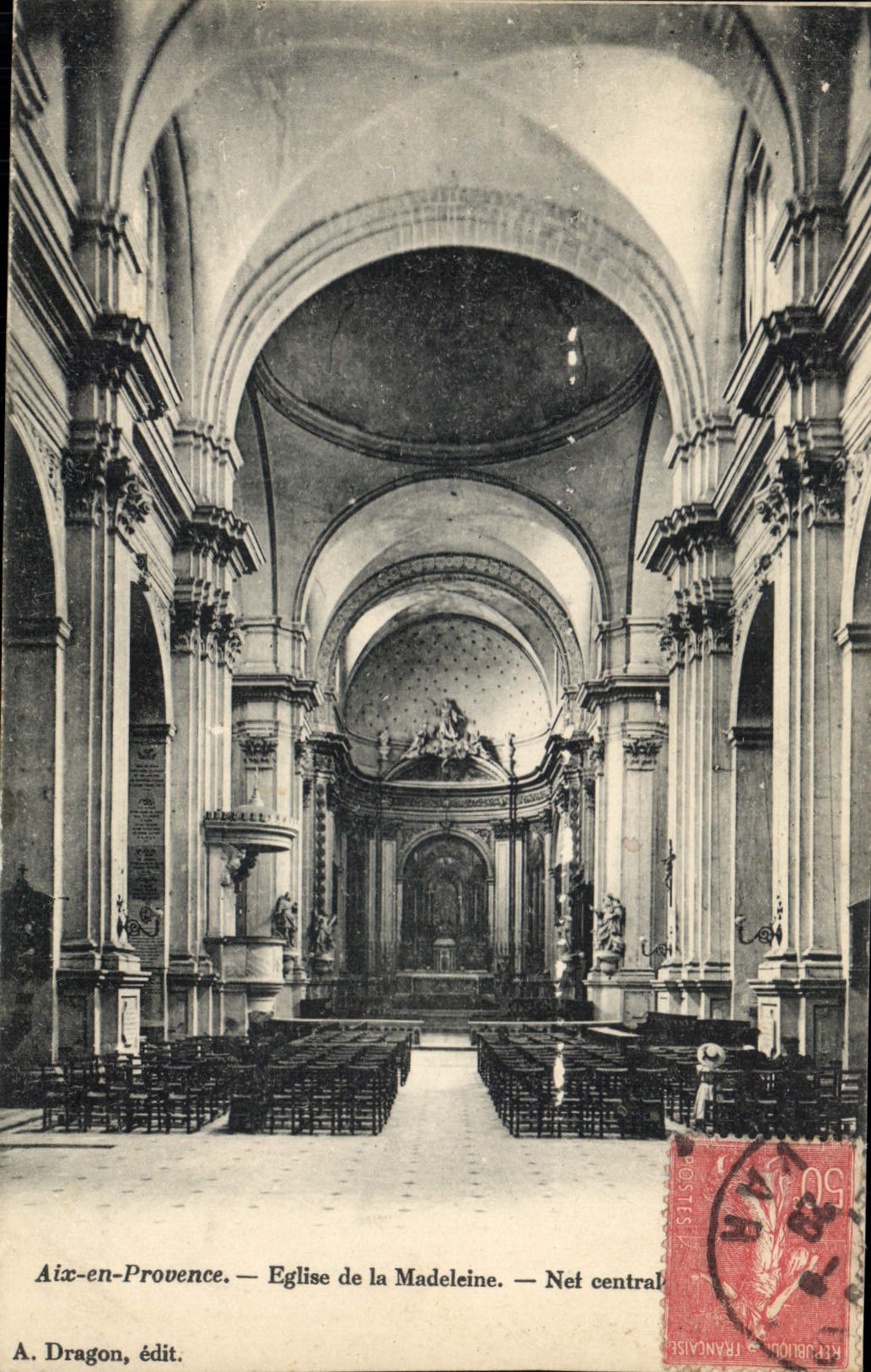 CPA Aix en Provence Eglise de la Madeleine  Nef centrale