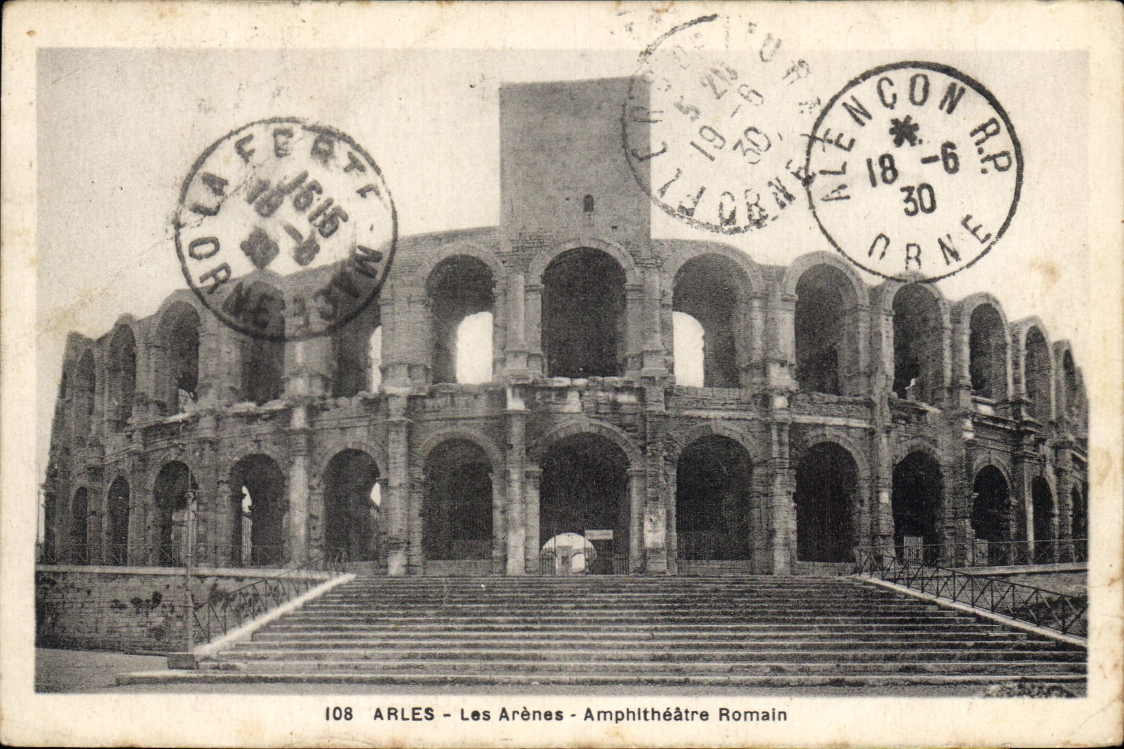 CPA Aix en Provence Les Arenes Amphitheatre Romain 