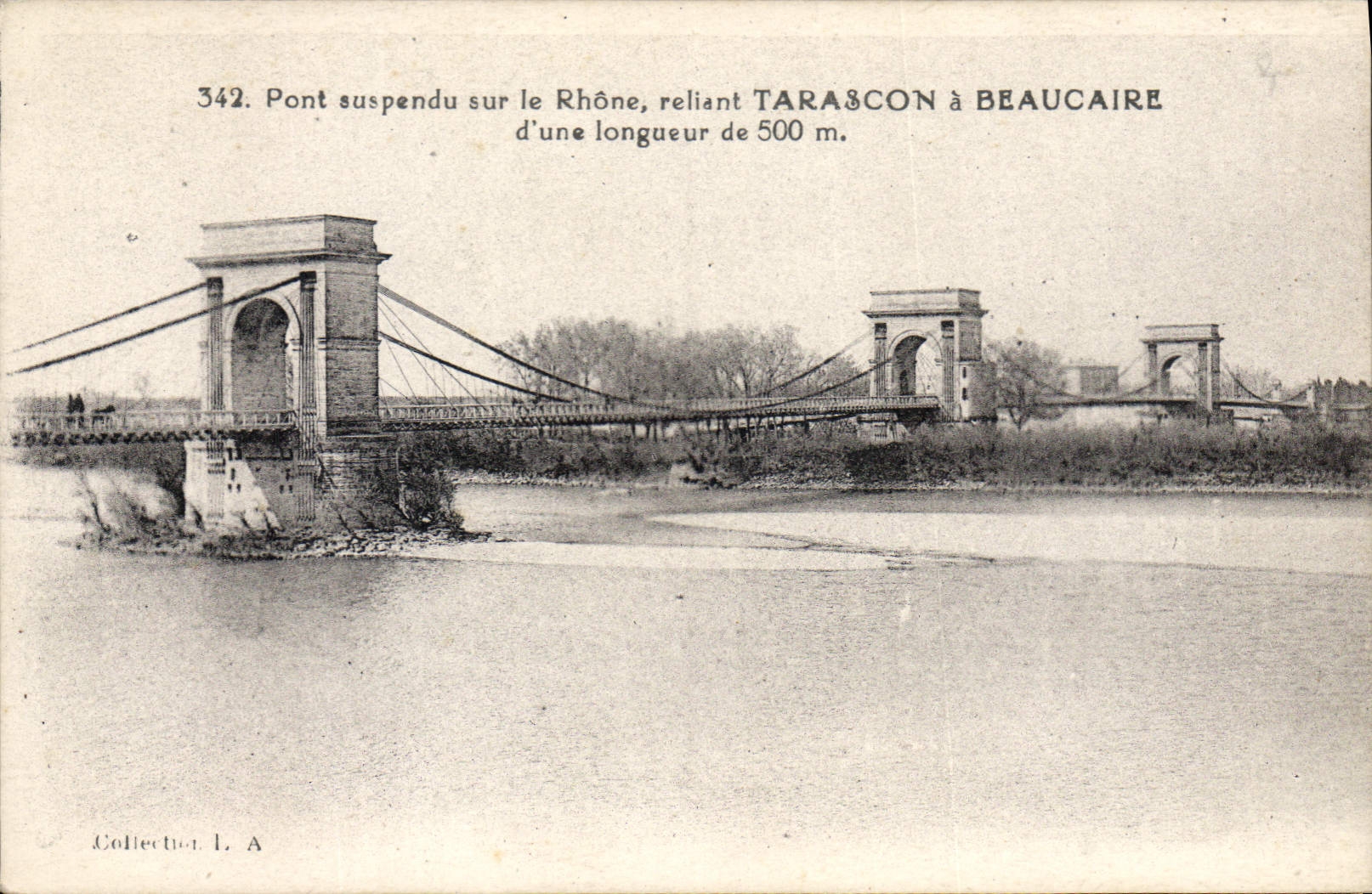 CPA Pont suspendu sur le Rhone relient Tarascon a Beaucaire