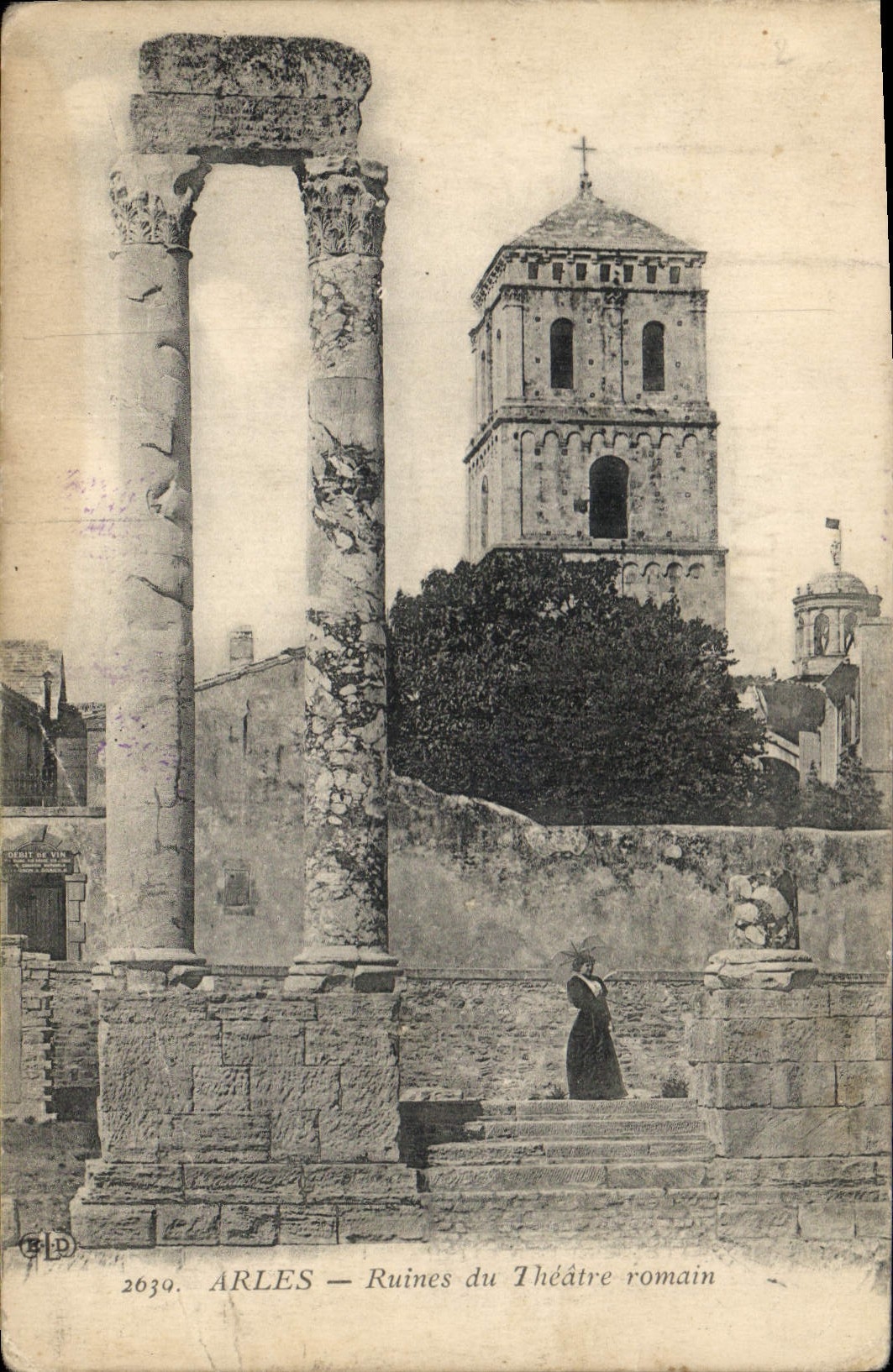 CPA Arles Ruines du Theatre Romain 