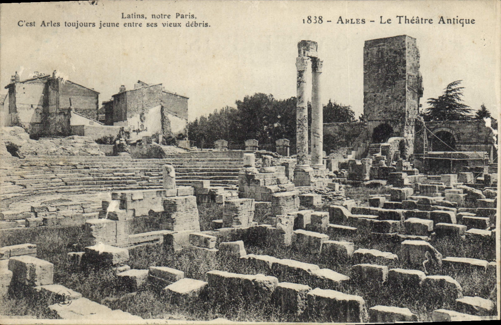 CPA Arles Le Theatre Antique 