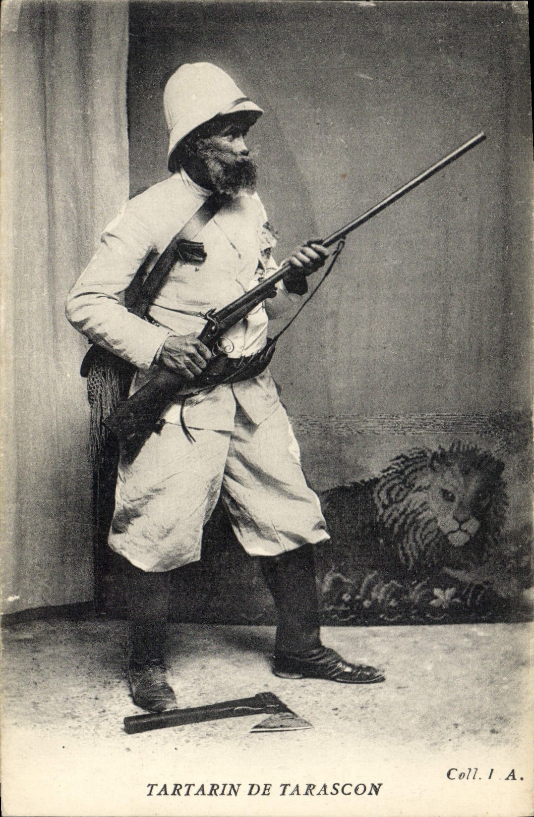 CPA Tartarin de Tarascon Chasse Chasseur Lion