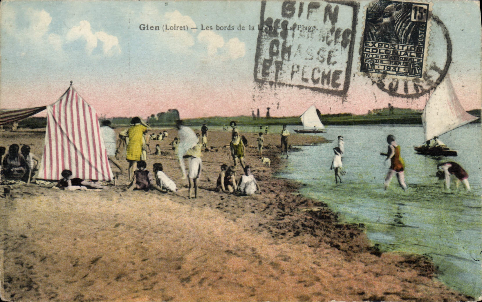 CPA Gien Loiret Les bords et la PLage 