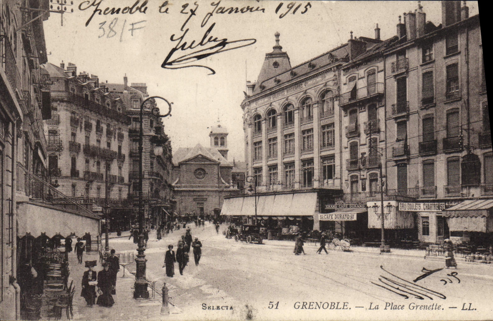 CPA Grenoble La Place Grenette 