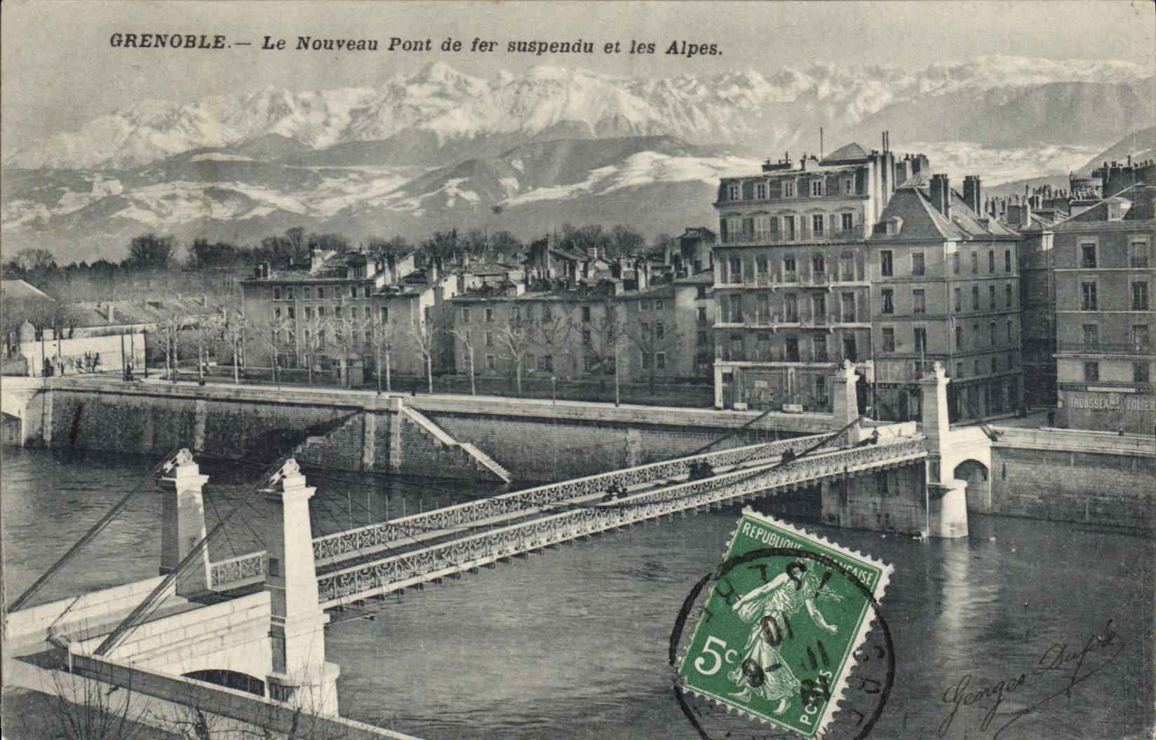 CPA Grenoble Le Nouveau Pont de fer suspendu et les Alpes 