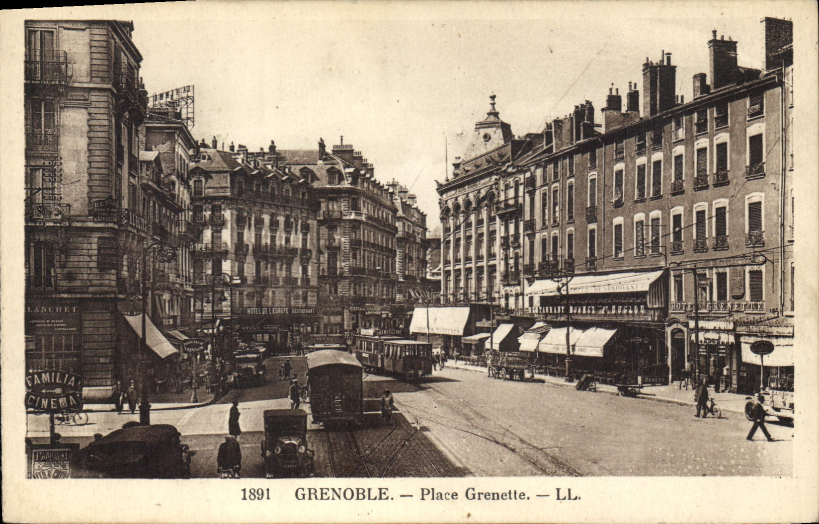 CPA Grenoble Place Grenette 