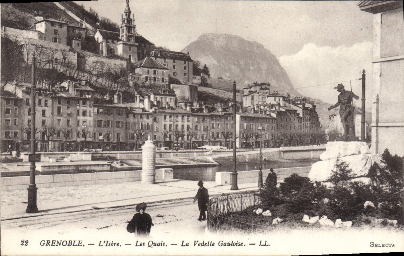 CPA Grenoble L'Isere Les Quais La Vedette Gauloise