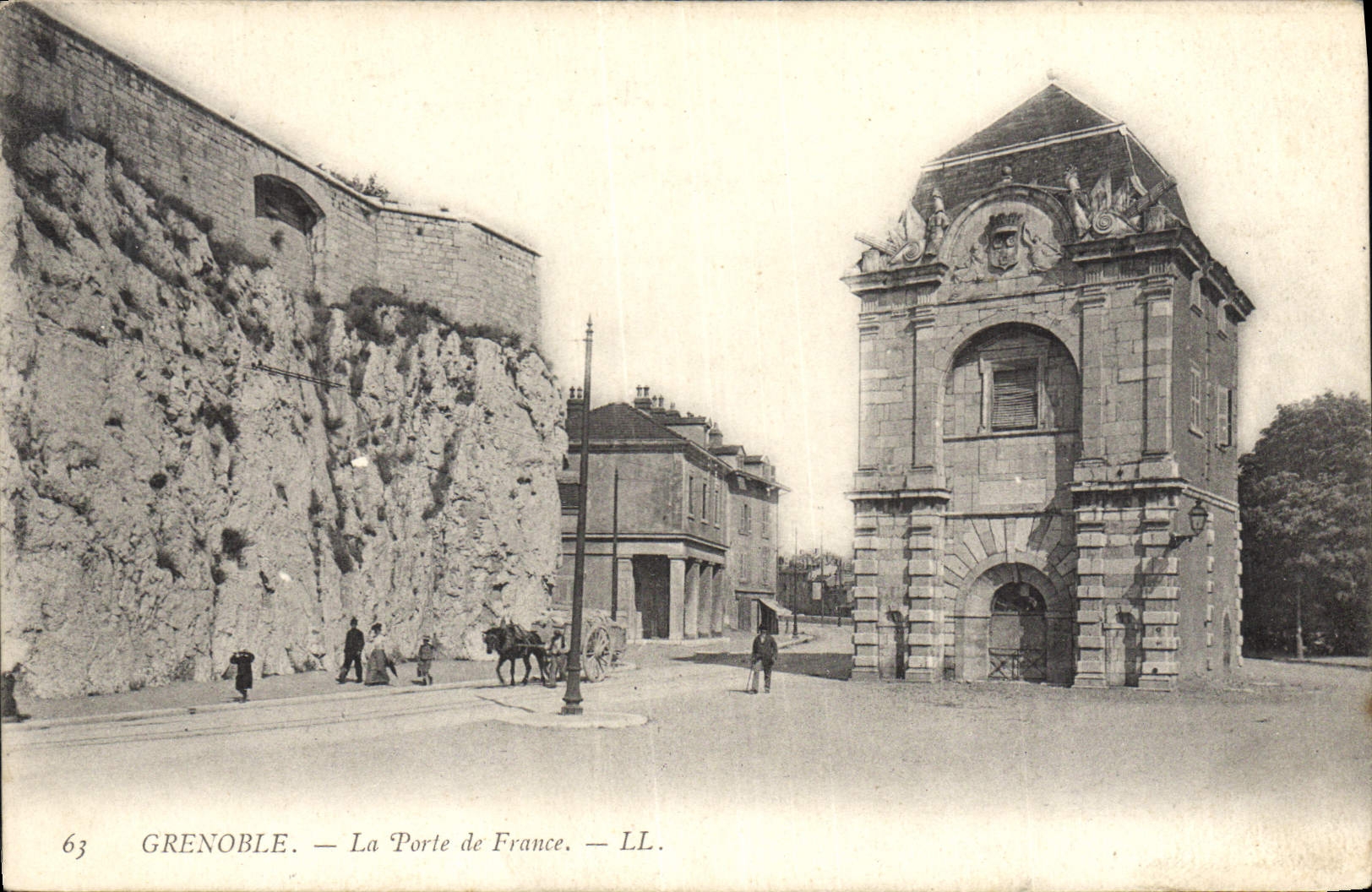 CPA Grenoble La Porte de France 