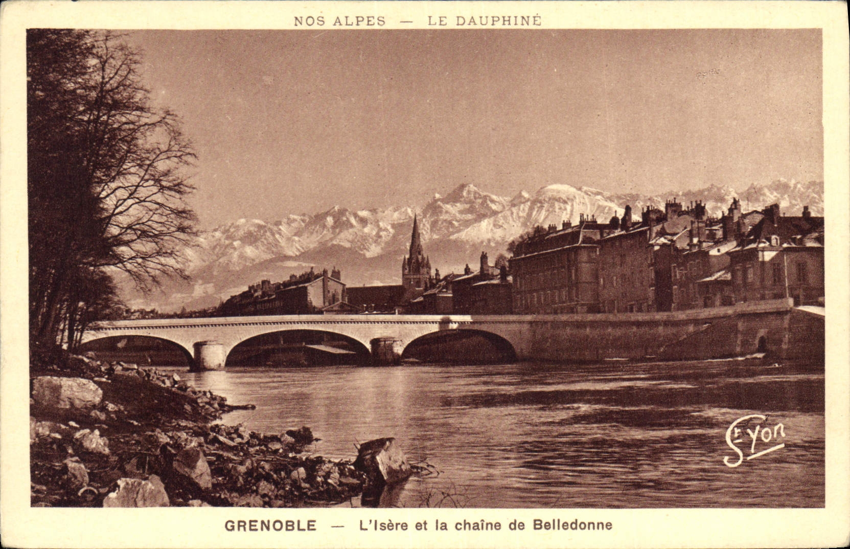CPA Grenoble L'Isere et la chaine de Belledonne