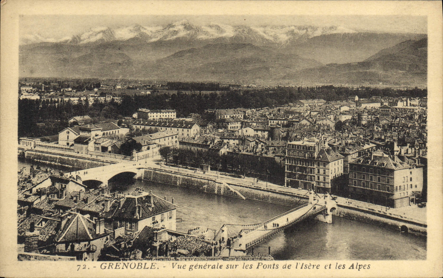 CPA Grenoble Vue generale sur les Ponts de l'Isere et les Alpes