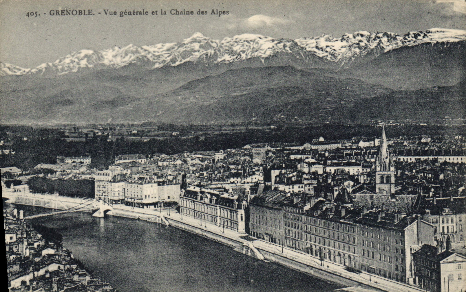 CPA Grenoble Vue generale et les chaine des Alpes