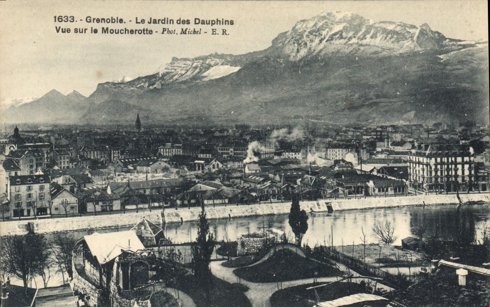 CPA Grenoble Le Jardin des Dauphins Vue sur le Moucherotte