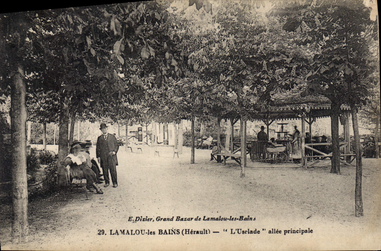 CPA Lamalou les Bains Herault L'Usclade allee principale