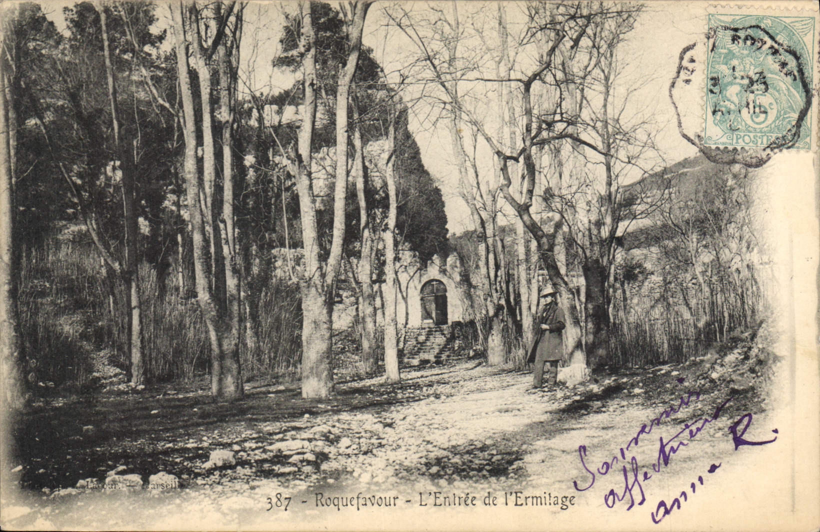 CPA Roquefavour L'Entree de l'Ermitage 