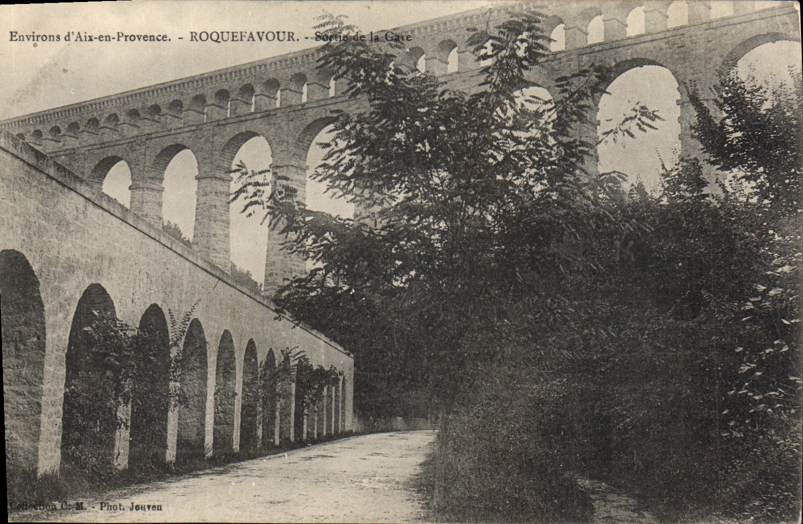 CPA Environs d'Aix en Provence Roquefavour 