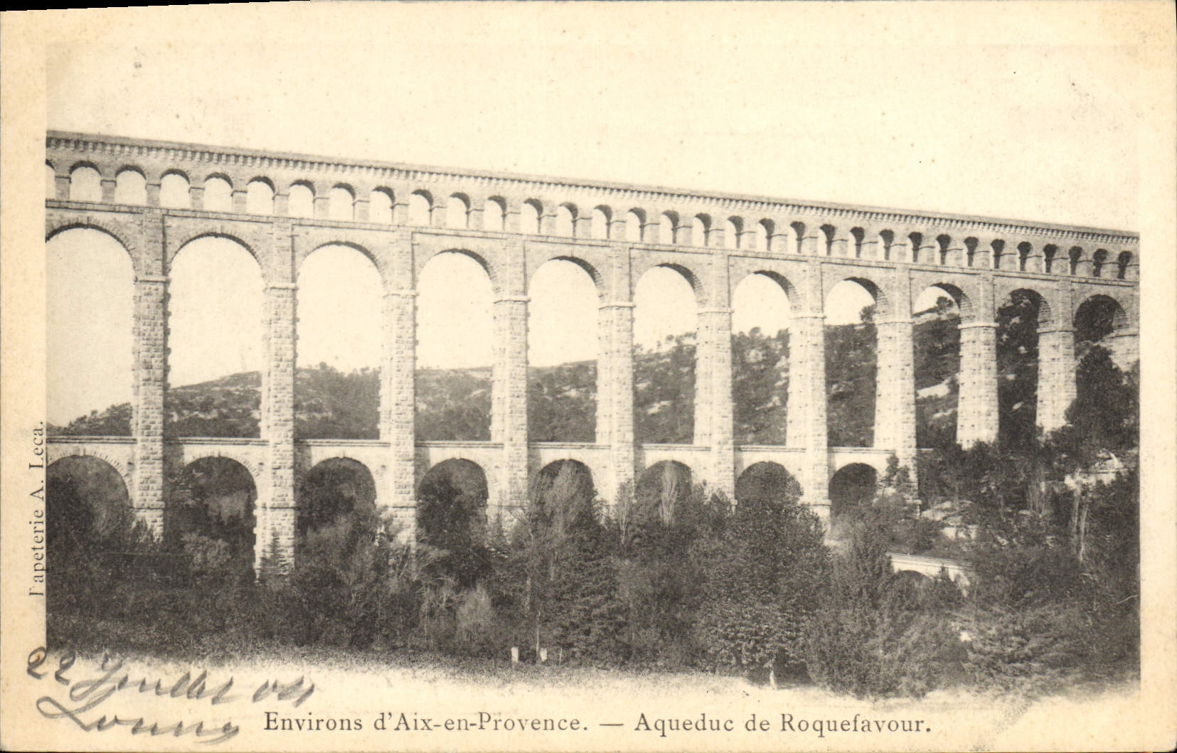 CPA Environs d'Aix en Provence Aqueduc de Roquefavour 