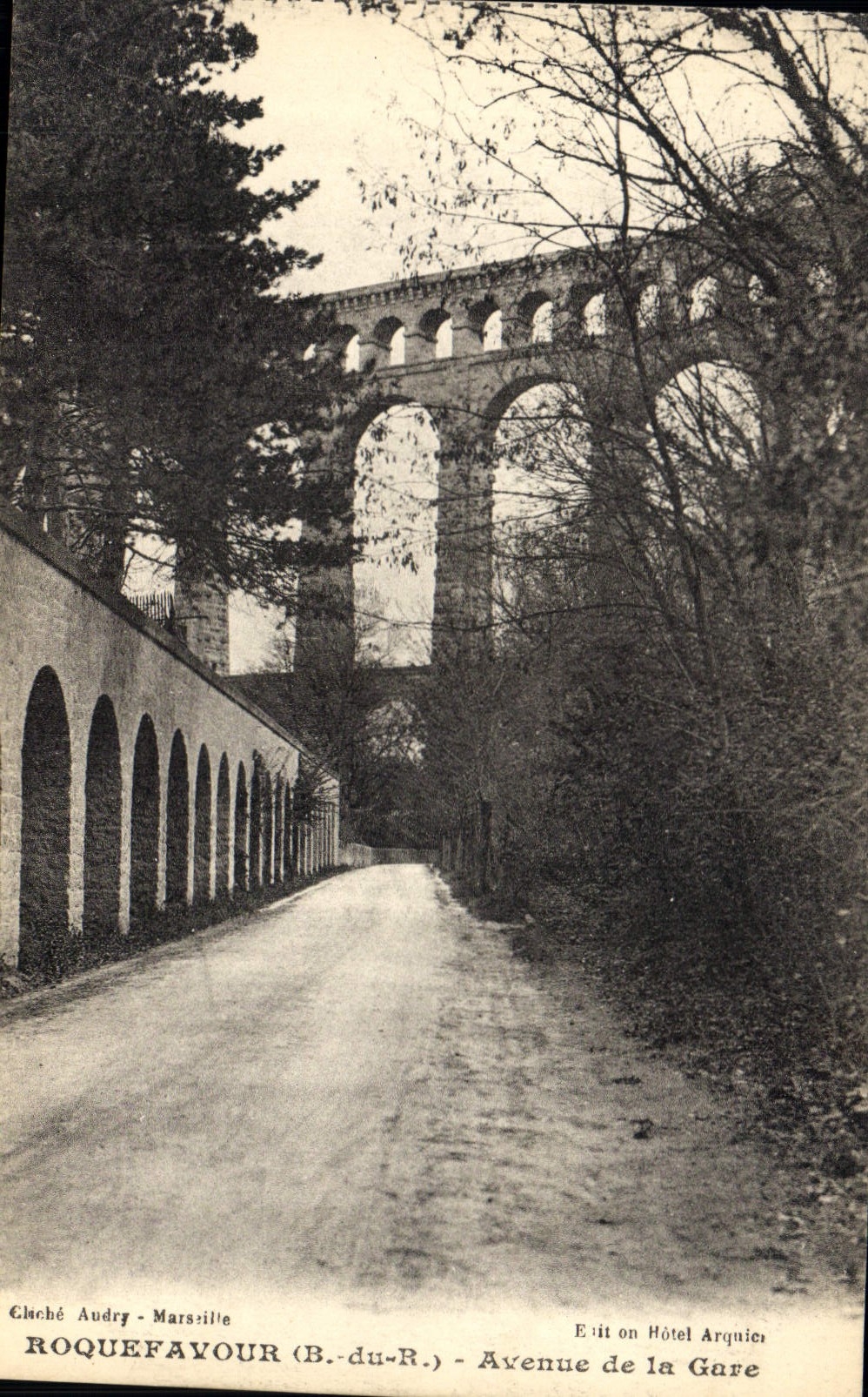 CPA Roquefavour Avenue de la Gare 