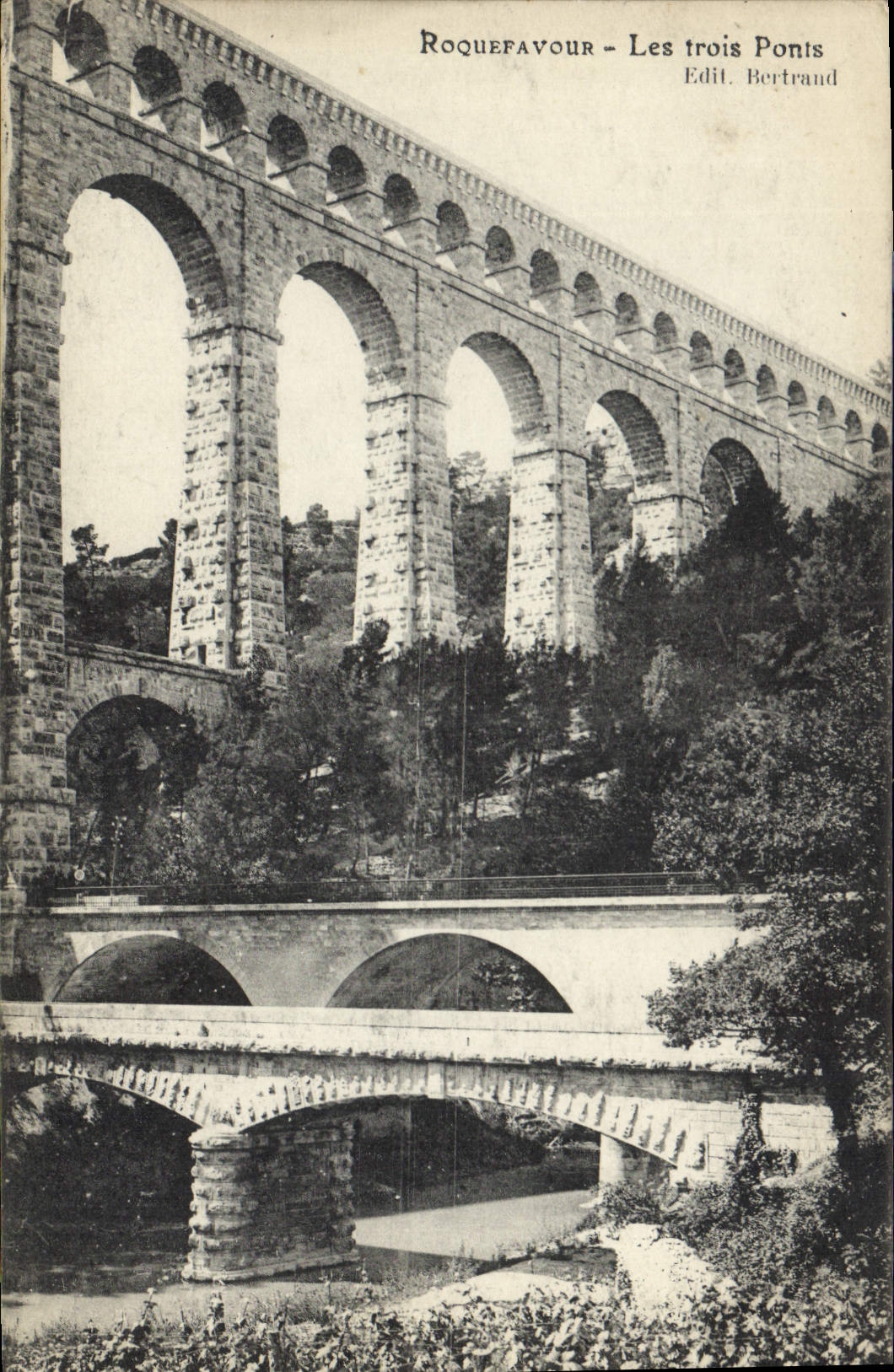 CPA Roquefavour Les trois Ponts 
