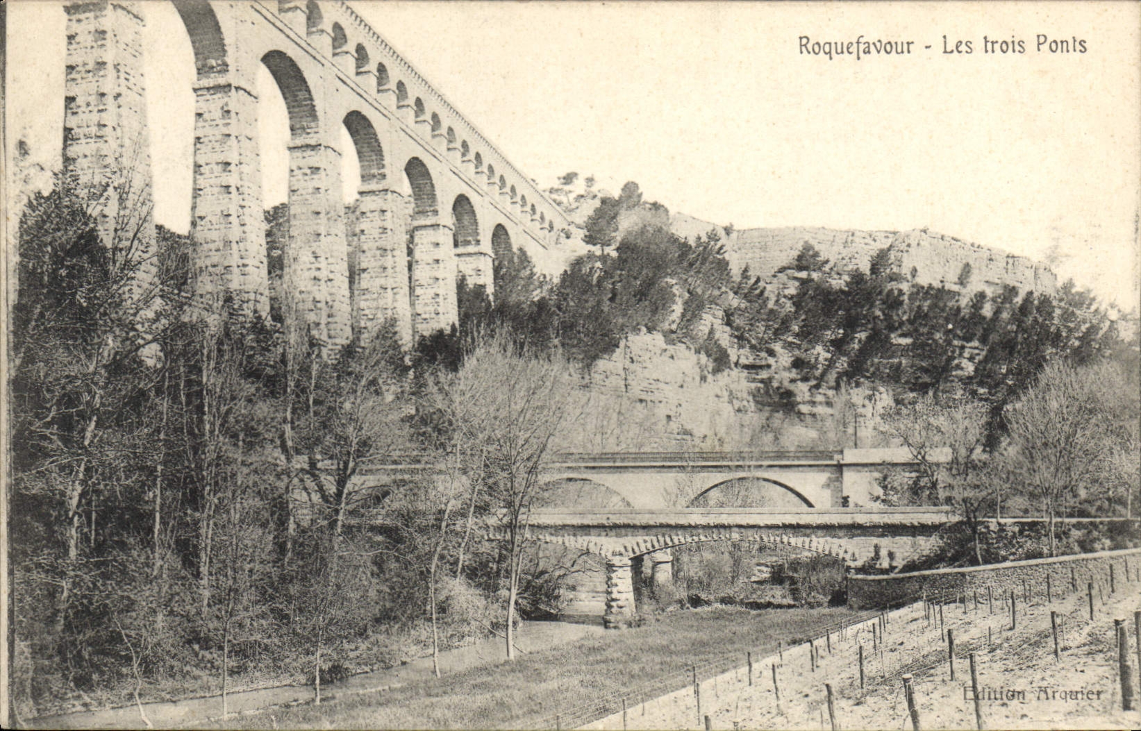 CPA Roquefavour Les trois Ponts 