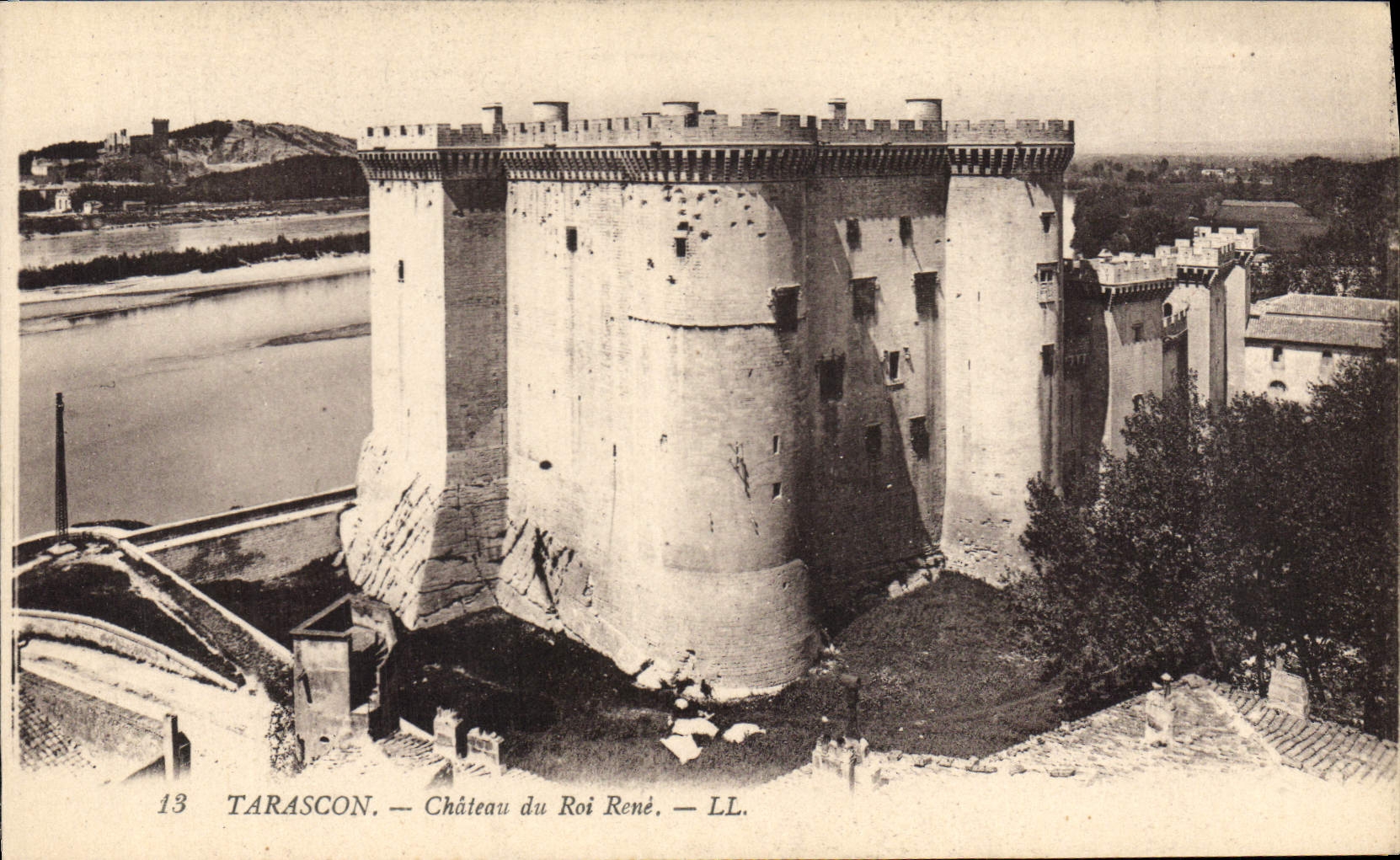 CPA Tarascon Chateau du Roi Rene