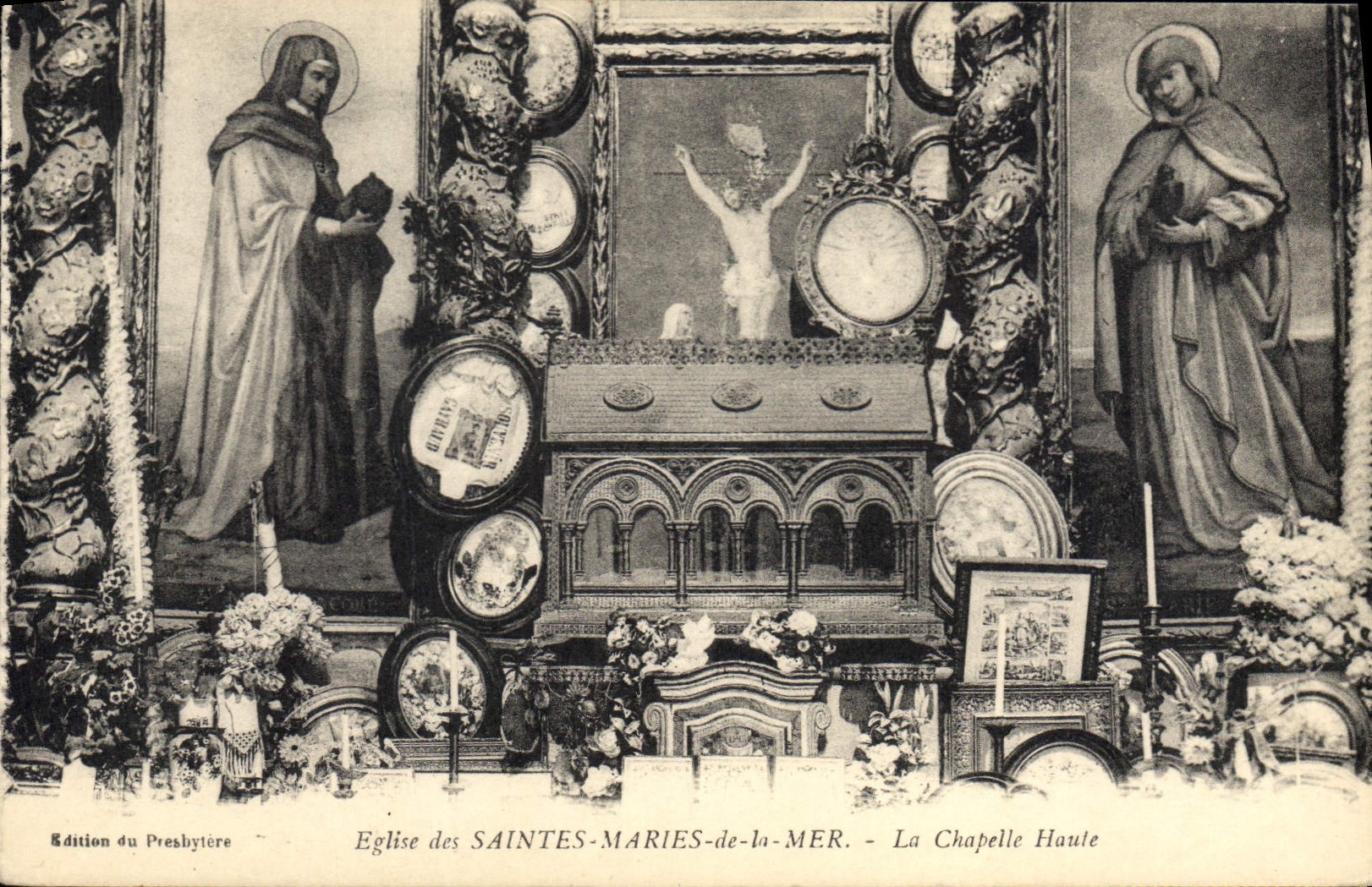 CPA Eglise des Saintes Maries de la Mer La Chapelle Haute