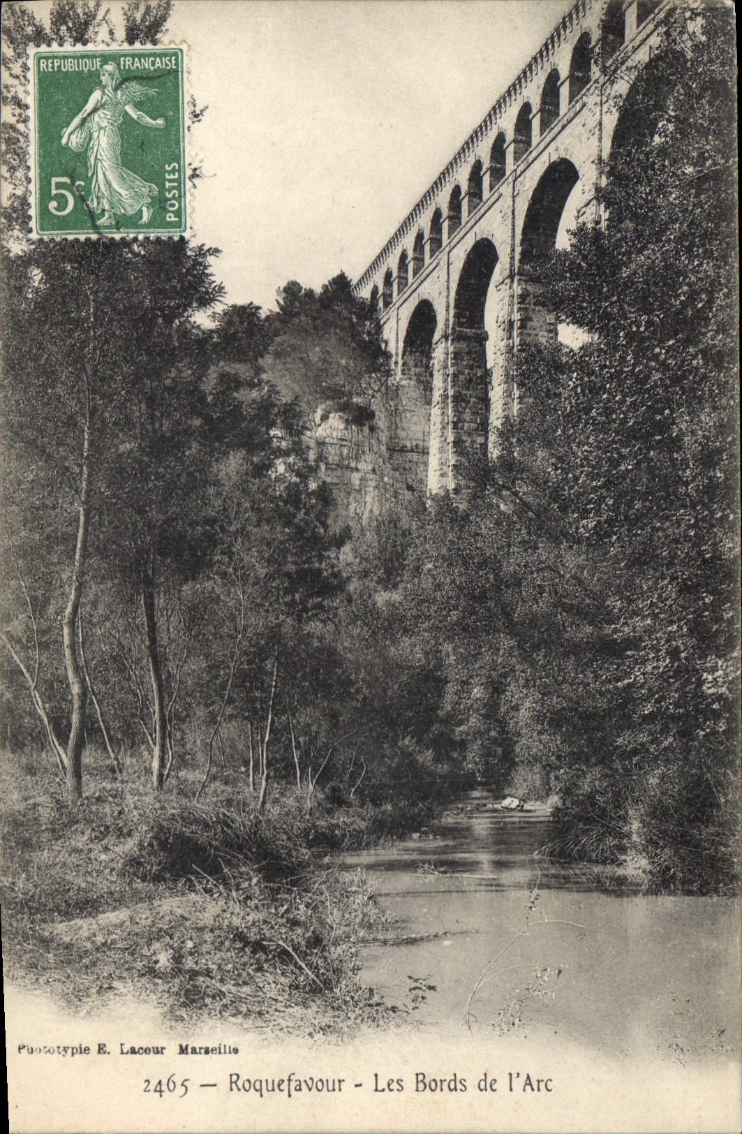 CPA Roquefavour les bords de l'Arc 