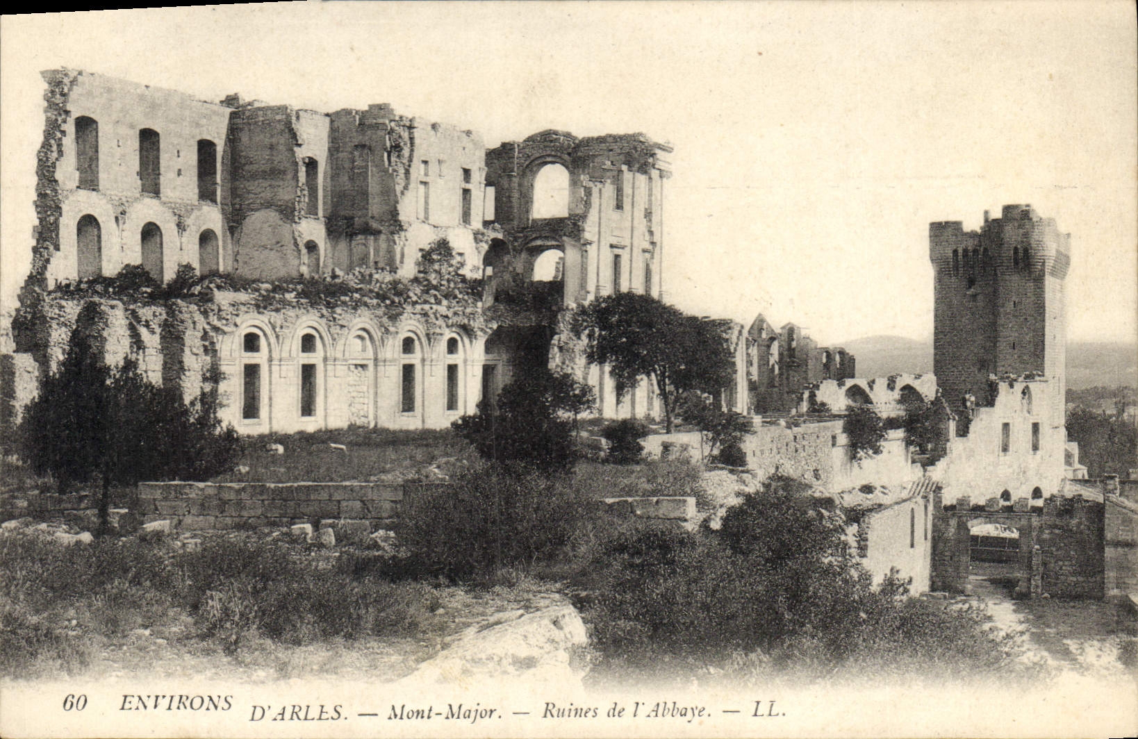 CPA Environs D'Arles Mont Major Ruines de l'Abbaye 