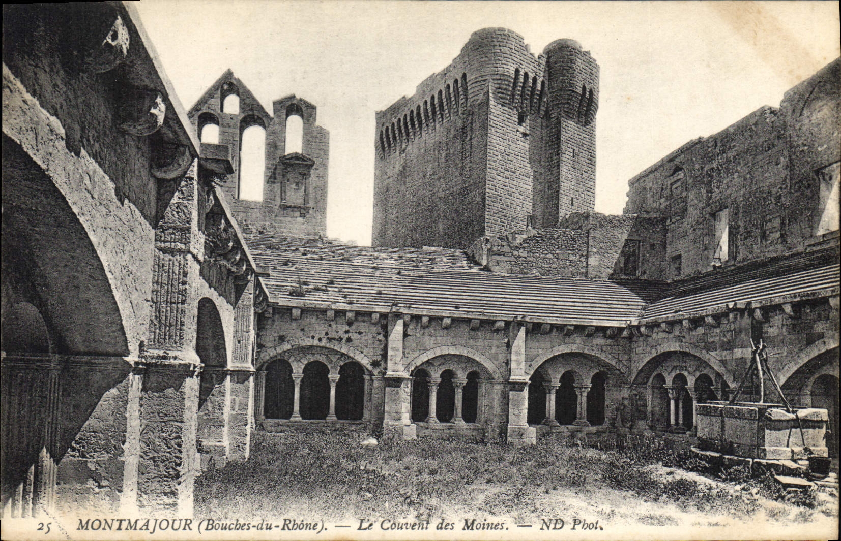 CPA Monmajour Bouches du Phone Le Couvent des Moines 