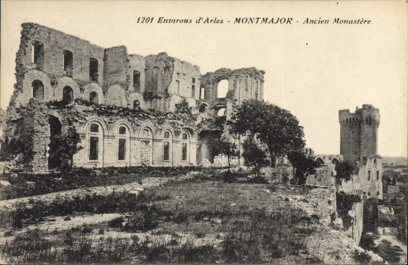CPA Environs d'Arles Montmajor Ancien Monastere 
