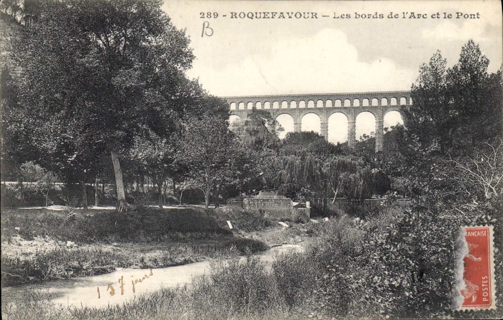 CPA Roquefavour les bords de l'Arc et le pont