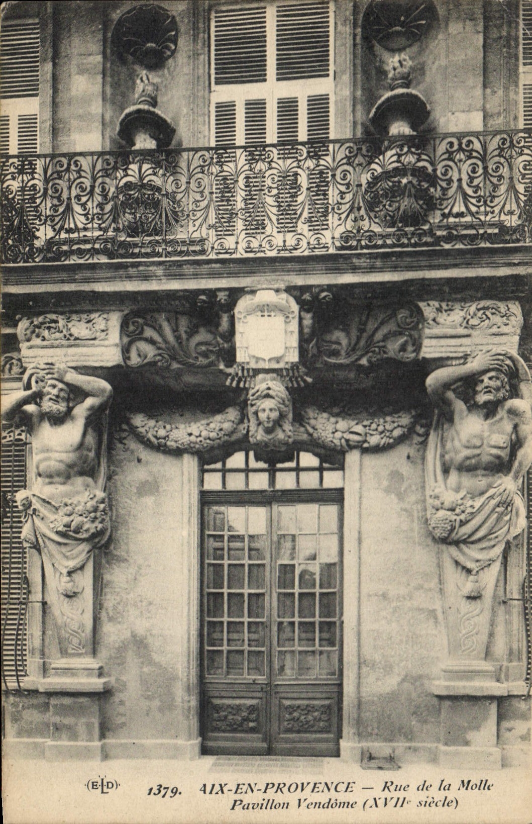 CPA Aix en Provence rue de la Molle Pavillon Vendome XVII siecle 