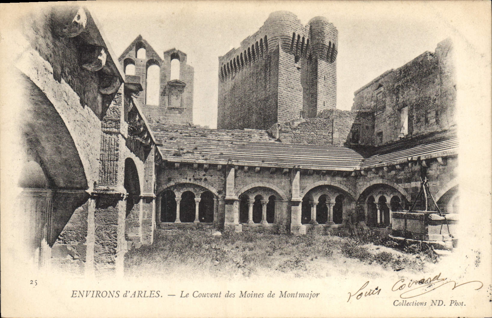 CPA Environs d'Arles le couvent des Moines de Montmajor 