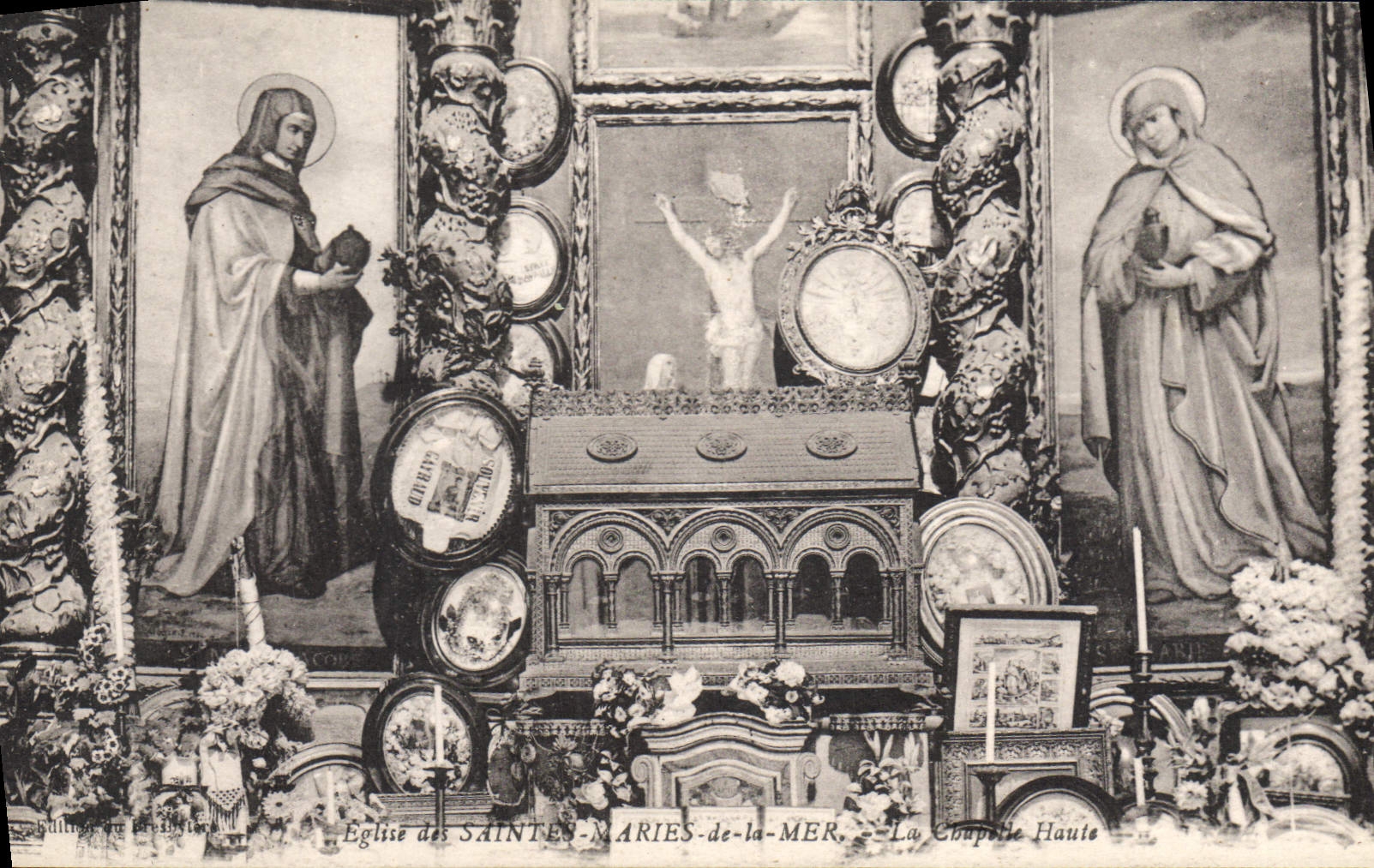 CPA Eglise des Saintes Maries de la Mer La Chapelle Haute