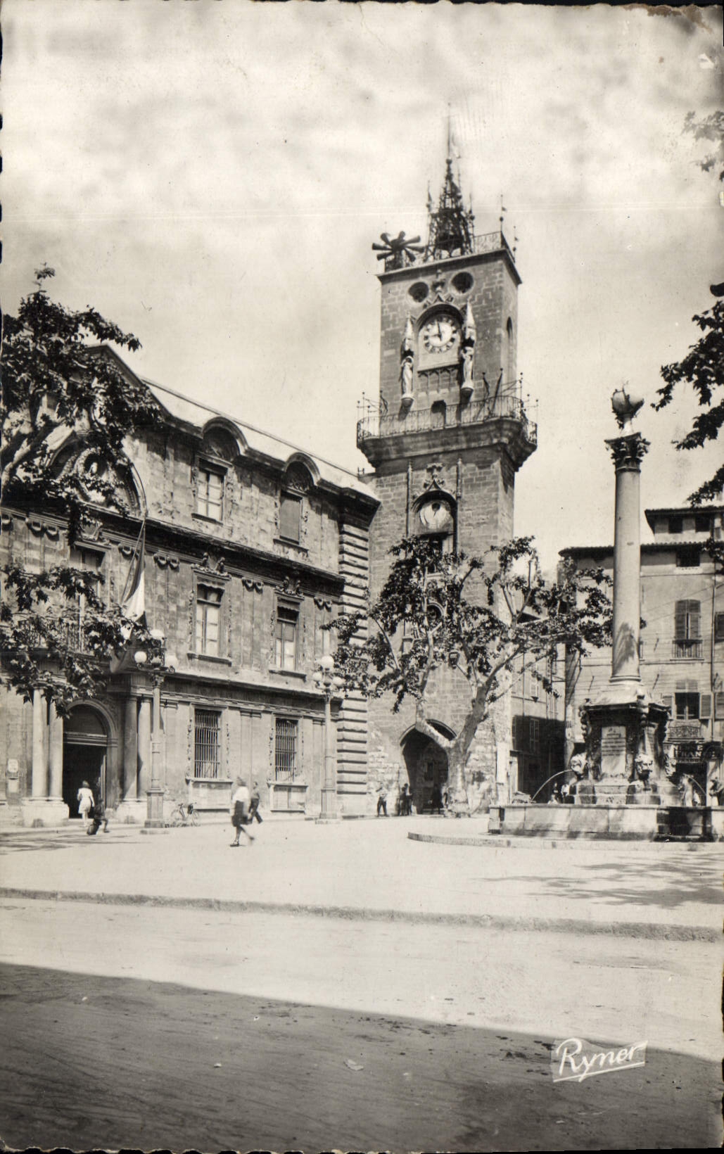 CPM Aix en Provence La tour de l'Horloge 