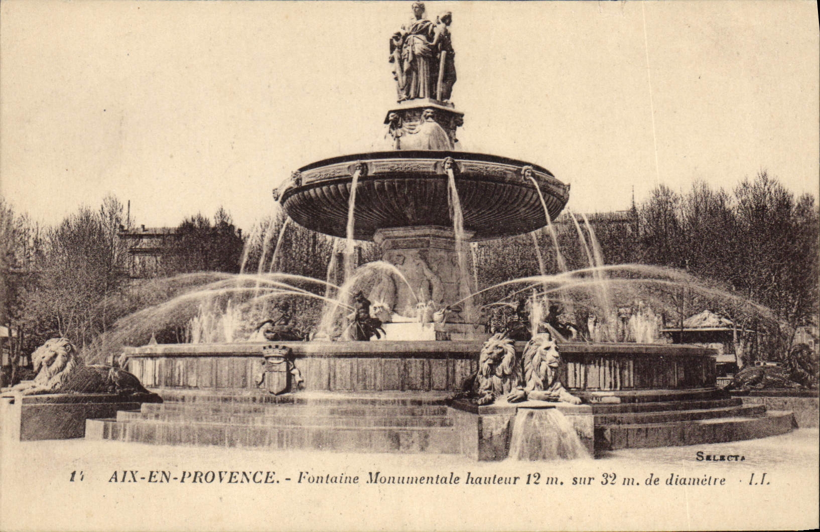 CPA Aix en Provence Fontaine Monumentale 