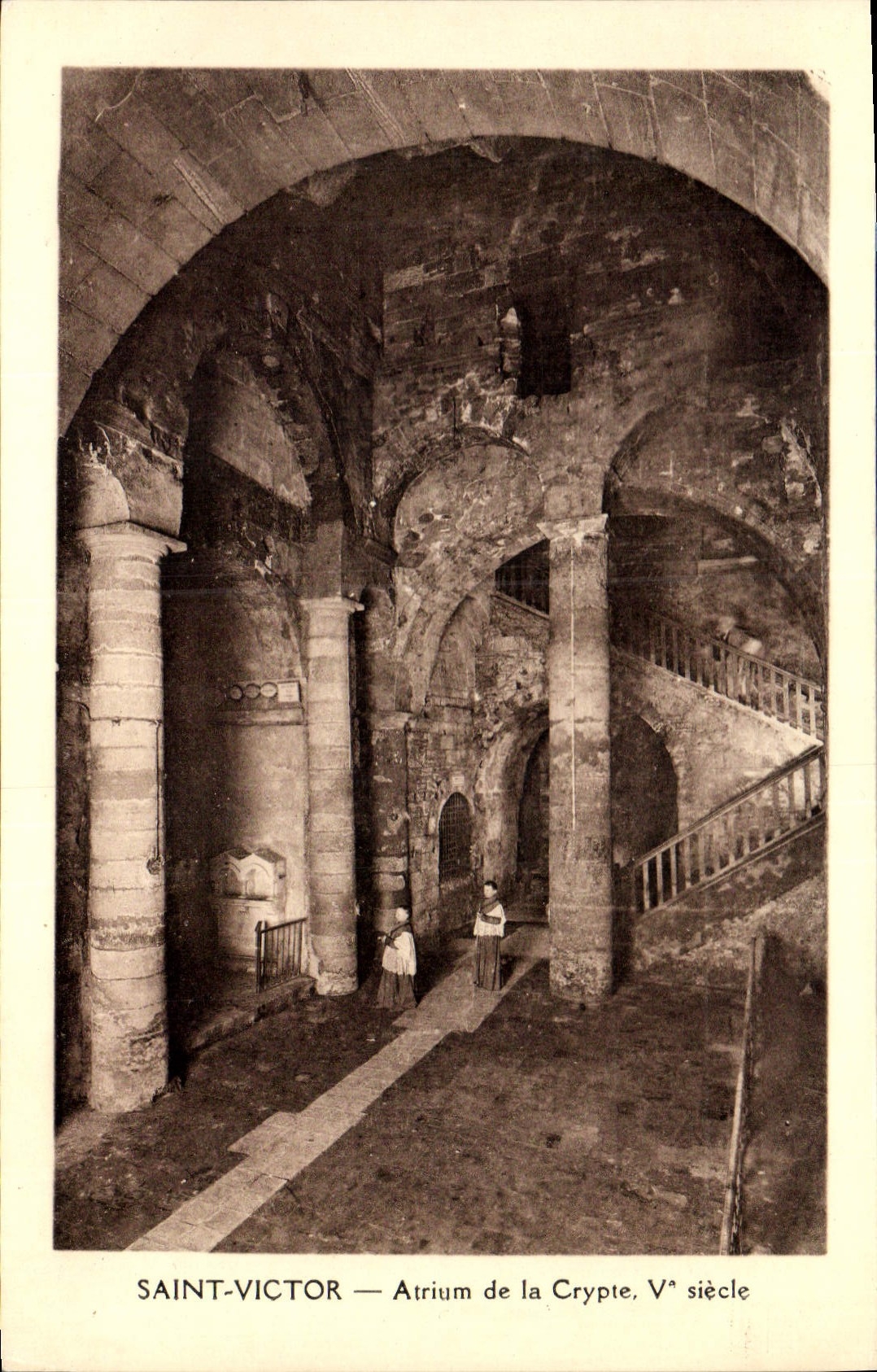 CPA Saint Victor Atrium de la Crypte V siecle 