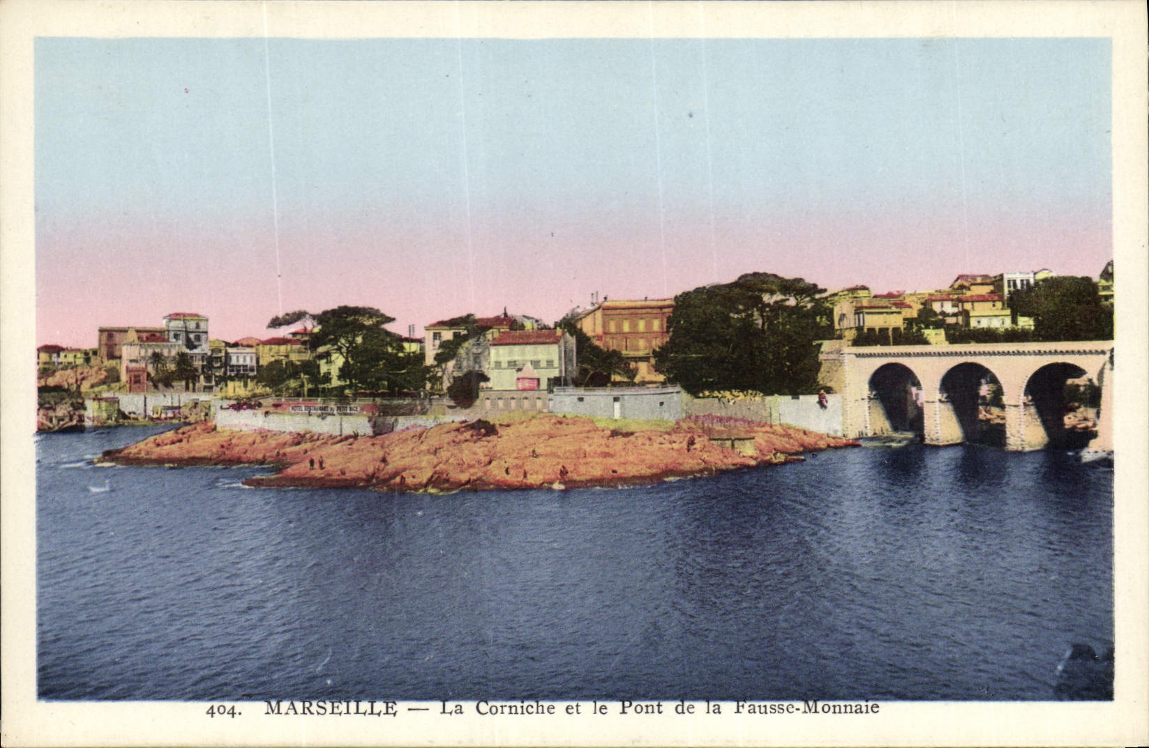 CPA Marseille la Corniche et le Pont de la Fausse Monnaie 