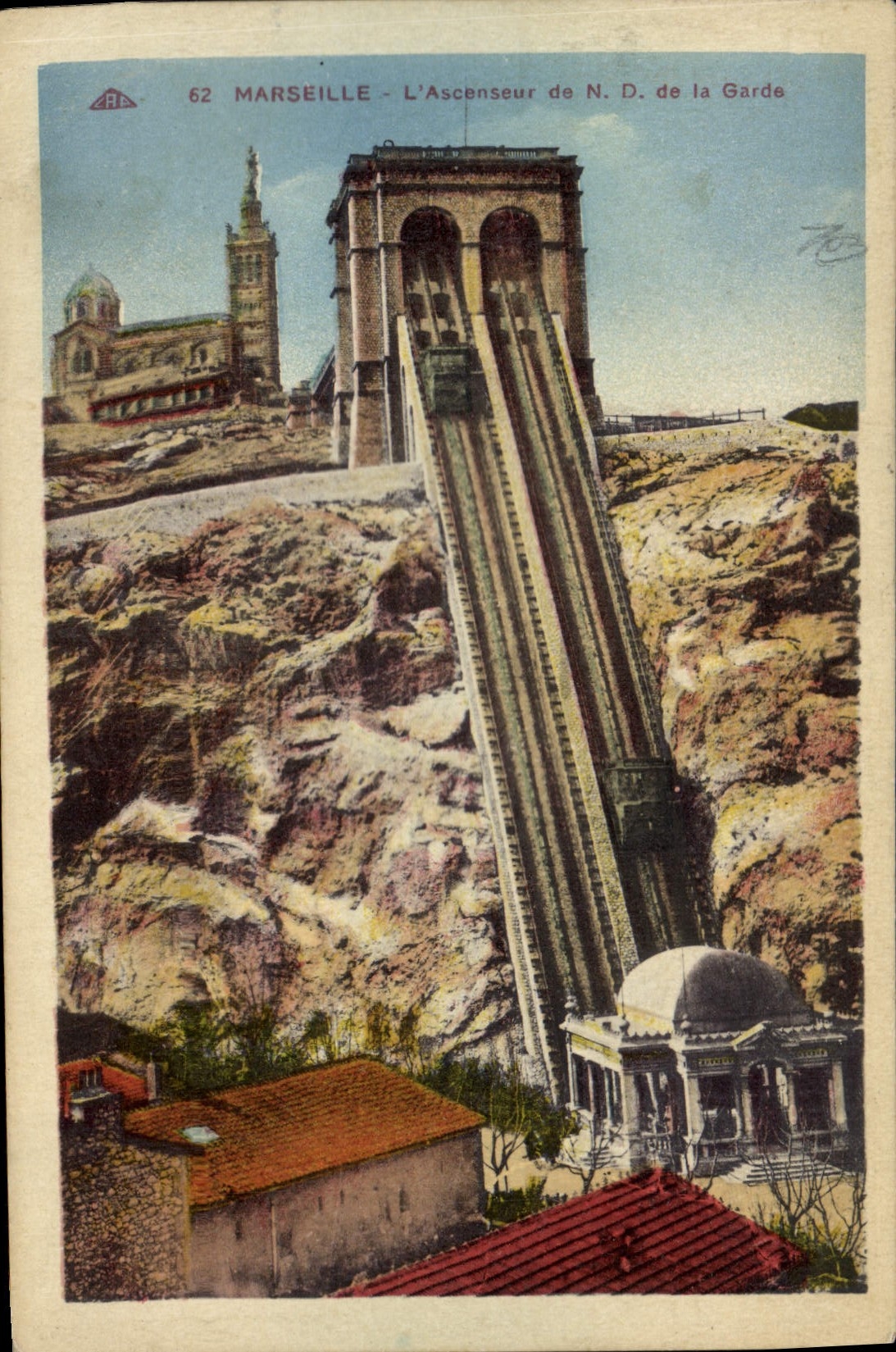 CPA Marseille l'Ascenseur de N D de la Garde 