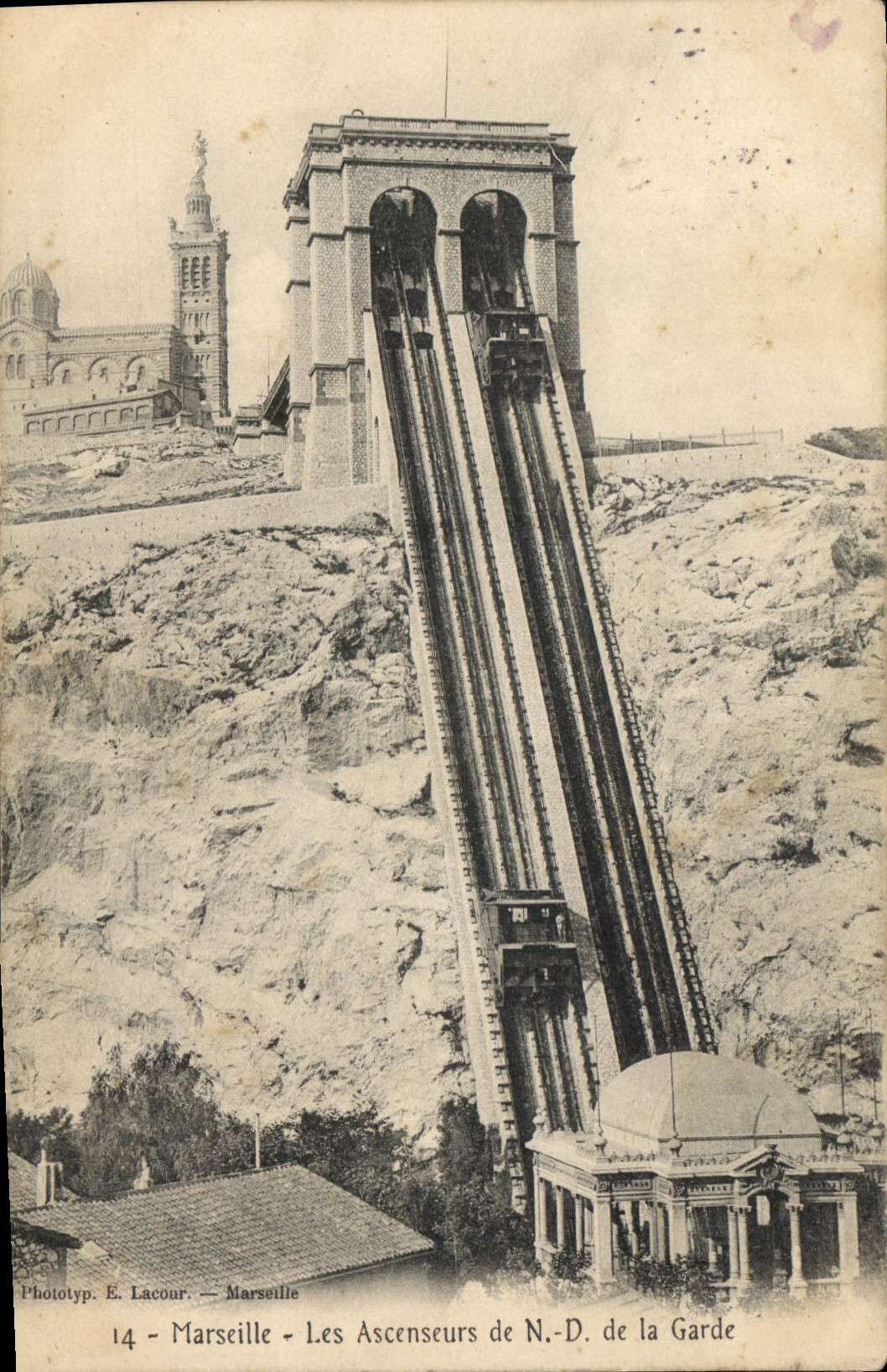 CPA Marseille les Ascenseur de N D de la Garde 
