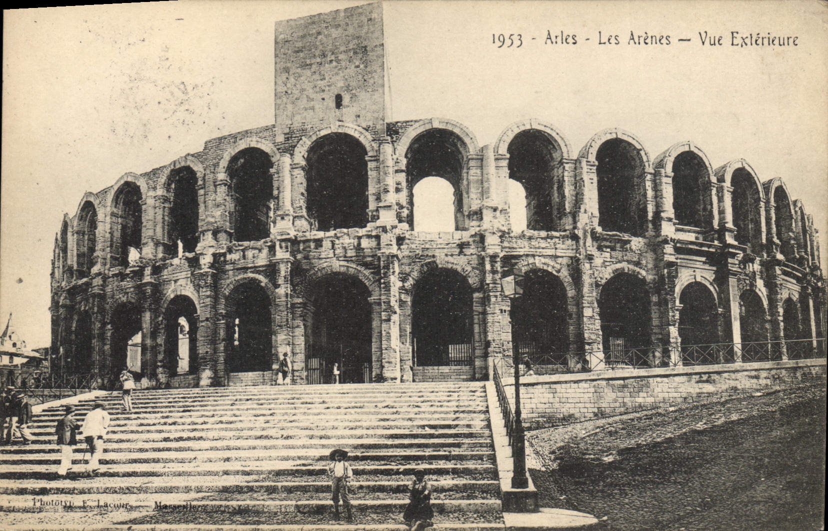 CPA Arles les Arenes vue exterieure 