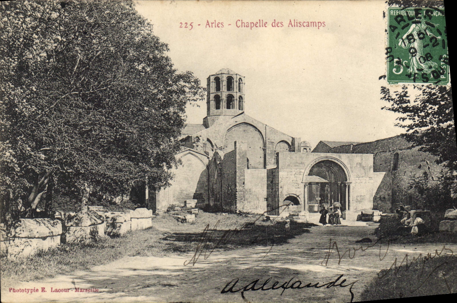CPA Arles Chapelle des Aliscamps 