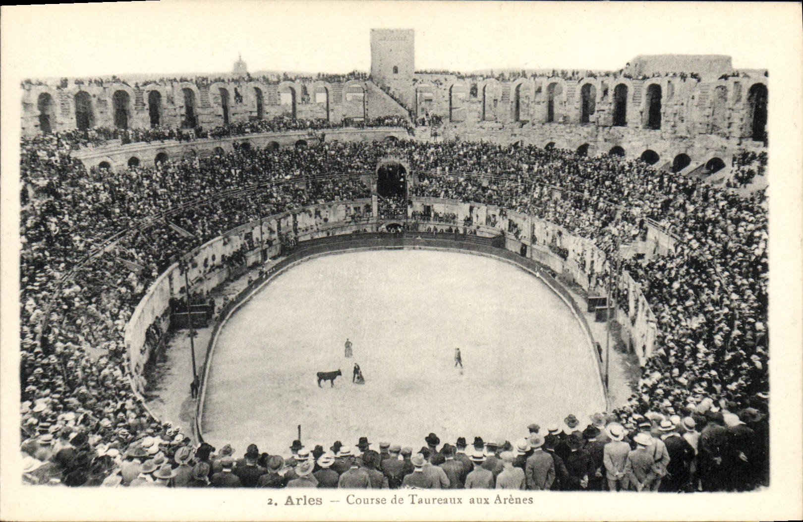CPA Arles Course de Taureaux aux Arenes 