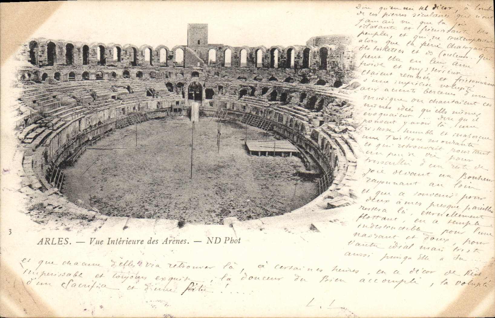 CPA Arles vue interieure des Arenes 