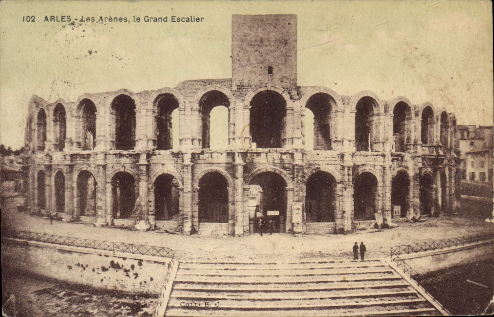 CPA Arles les Arenes le Grand Escalier 