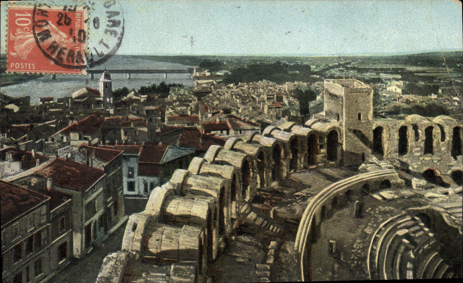 CPA Arles Les arenes et le Rhone