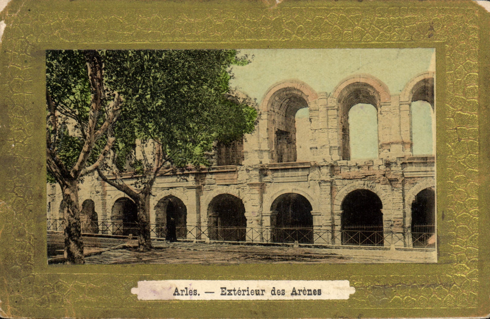 CPA ARLES Exterieur des Arenes
