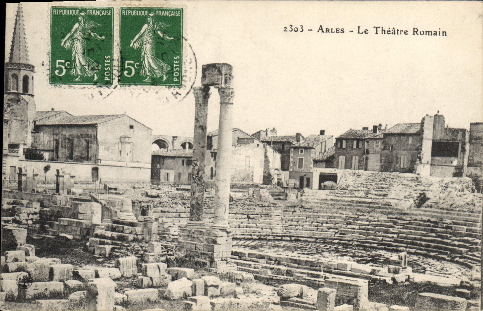 CPA ARLES Le Theatre Romain