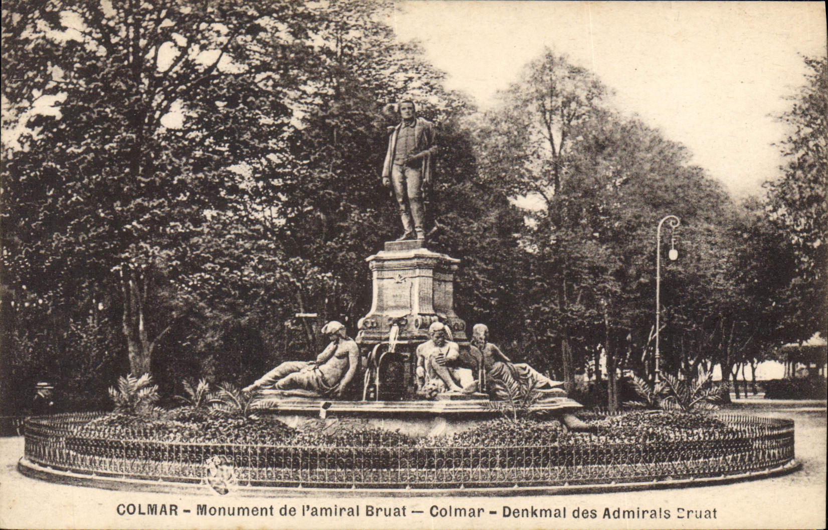 CPA COLMAR Monument de l'amiral Bruat Colmar denkmal des Admirals Sruat